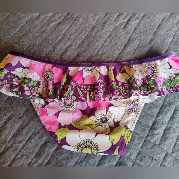 Rampage Floral Ruffle Bikini - Picture 3 of 4
